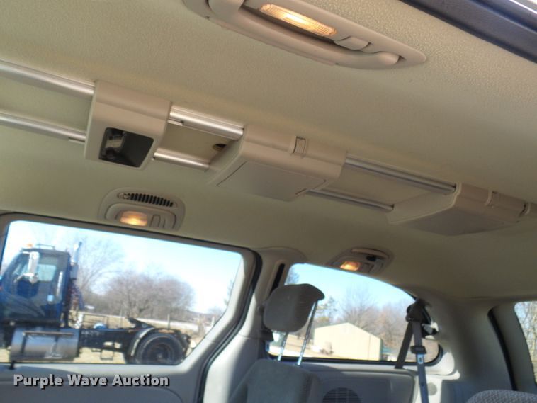 image for item DC2811 2005 Dodge Grand Caravan  van
