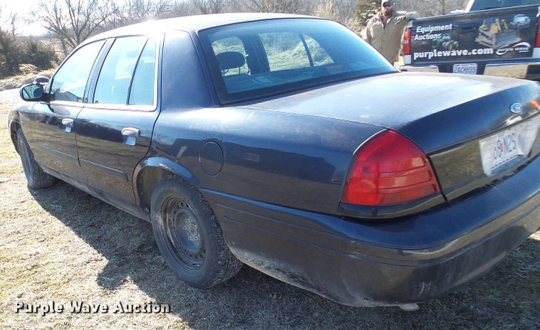 image for item DC2816 2001 Ford Crown Victoria Police Interceptor