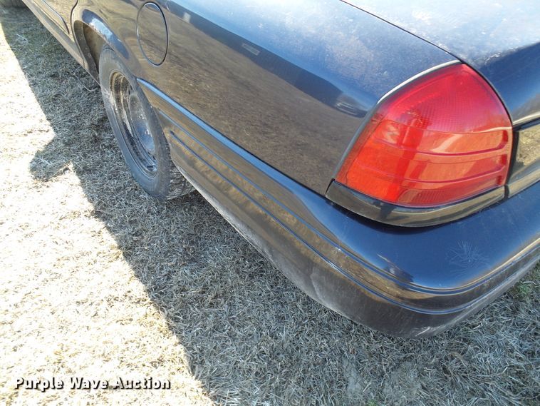 image for item DC2816 2001 Ford Crown Victoria Police Interceptor