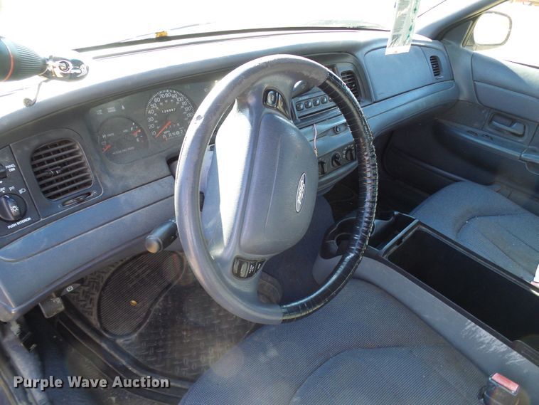 image for item DC2816 2001 Ford Crown Victoria Police Interceptor