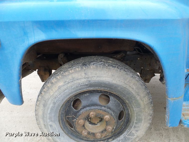 image for item DC2819 1971 Ford 600  grain truck