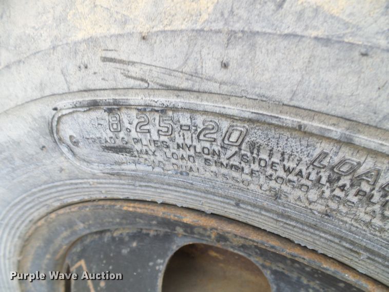 image for item DC2819 1971 Ford 600  grain truck