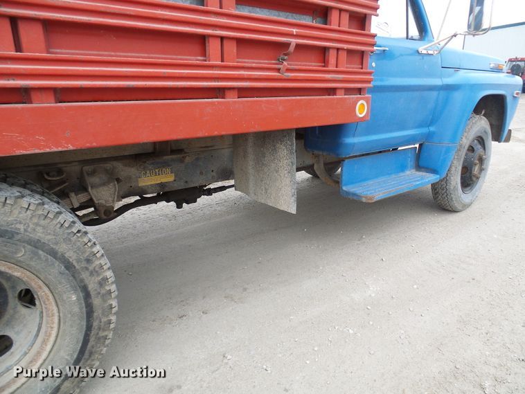 image for item DC2819 1971 Ford 600  grain truck