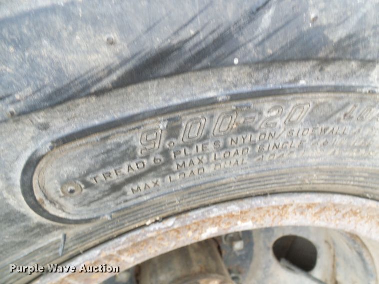 image for item DC2819 1971 Ford 600  grain truck