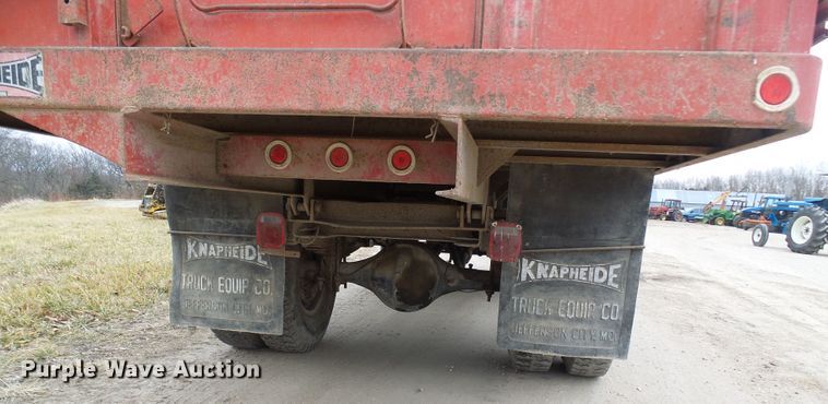 image for item DC2819 1971 Ford 600  grain truck