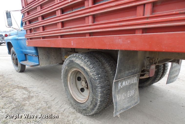 image for item DC2819 1971 Ford 600  grain truck