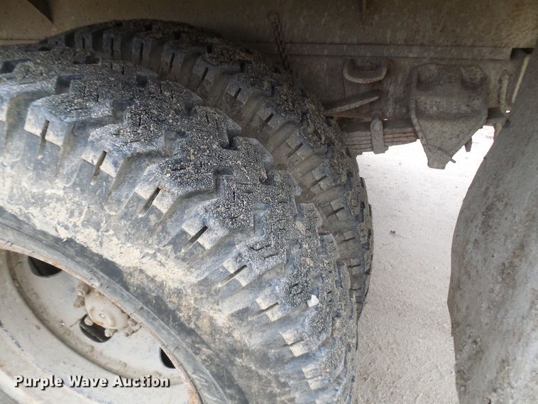 image for item DC2819 1971 Ford 600  grain truck