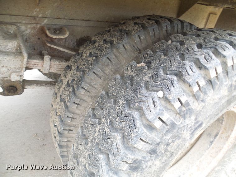 image for item DC2819 1971 Ford 600  grain truck