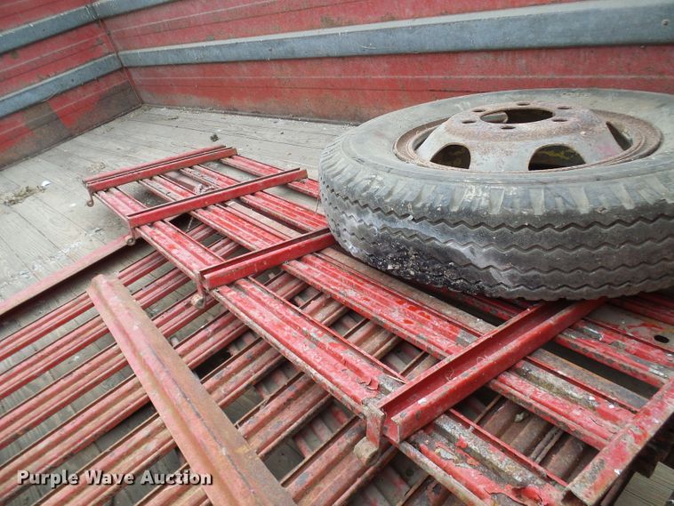 image for item DC2819 1971 Ford 600  grain truck