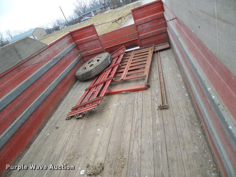 image for item DC2819 1971 Ford 600  grain truck