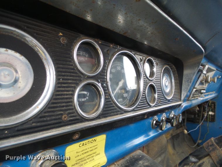 image for item DC2819 1971 Ford 600  grain truck