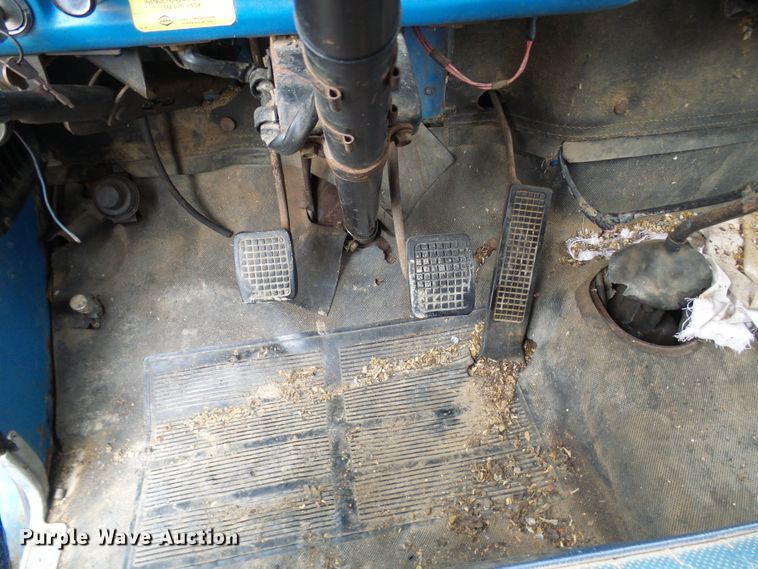 image for item DC2819 1971 Ford 600  grain truck