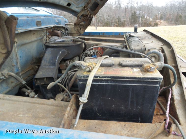 image for item DC2819 1971 Ford 600  grain truck