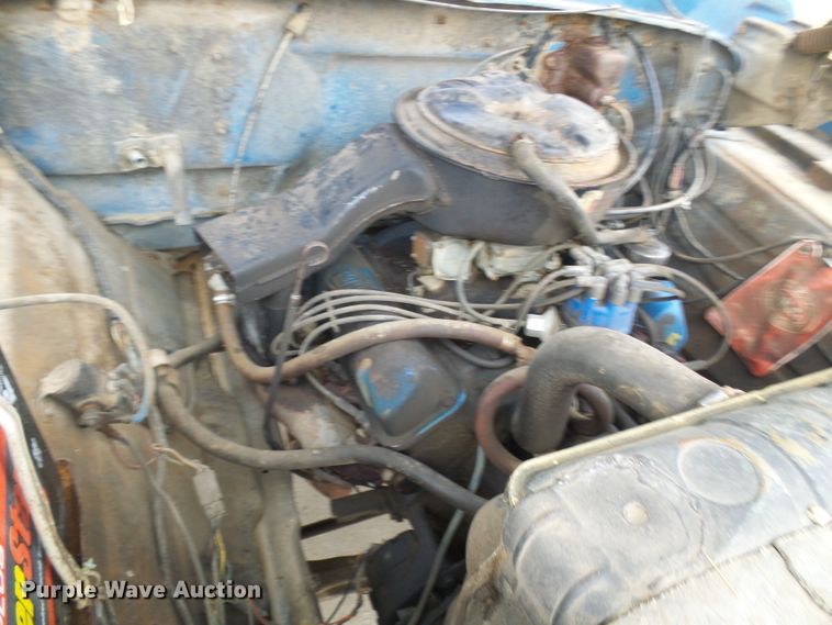 image for item DC2819 1971 Ford 600  grain truck