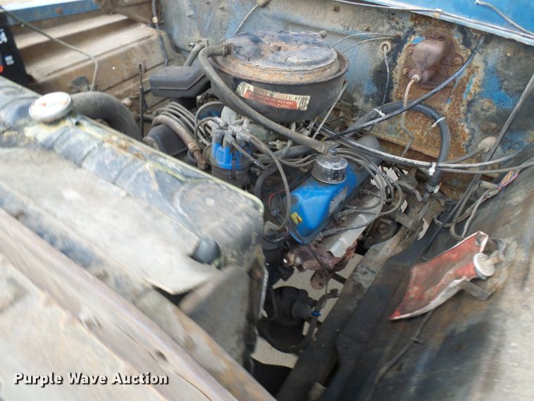 image for item DC2819 1971 Ford 600  grain truck