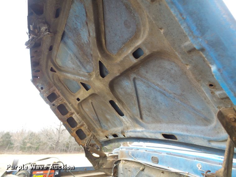 image for item DC2819 1971 Ford 600  grain truck