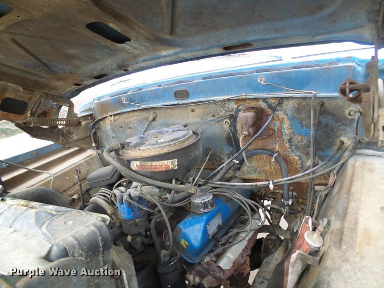 image for item DC2819 1971 Ford 600  grain truck