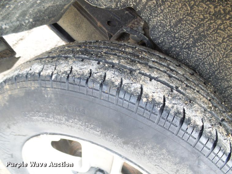 image for item DC2820 2001 Chevrolet Tracker SUV