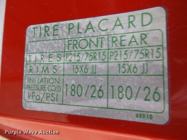 image for item DC2820 2001 Chevrolet Tracker SUV