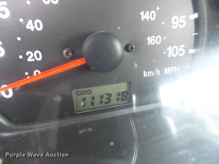 image for item DC2820 2001 Chevrolet Tracker SUV