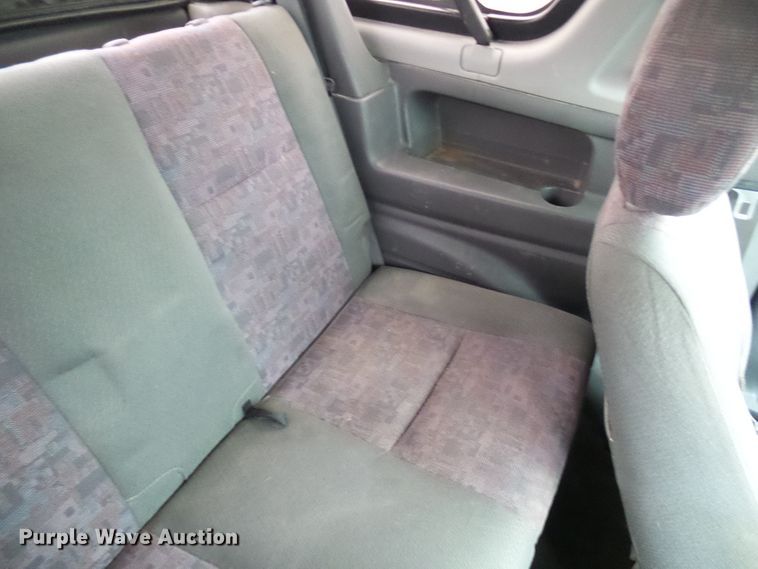 image for item DC2820 2001 Chevrolet Tracker SUV