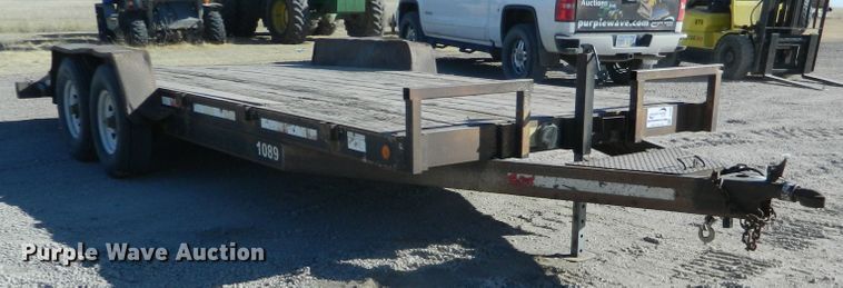 image for item DF4646 2002 Eagle utility trailer