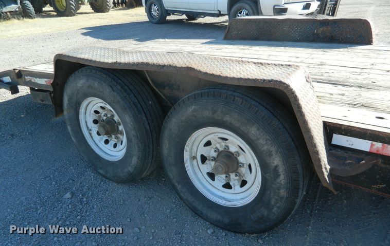 image for item DF4646 2002 Eagle utility trailer