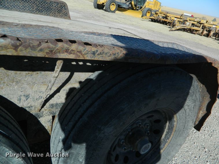 image for item DF4646 2002 Eagle utility trailer