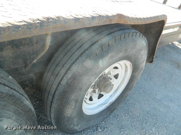 image for item DF4646 2002 Eagle utility trailer