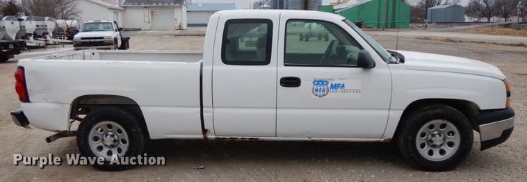 image for item DF6346 2006 Chevrolet Silverado 1500  Ext. Cab pickup truck