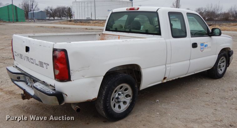 image for item DF6346 2006 Chevrolet Silverado 1500  Ext. Cab pickup truck