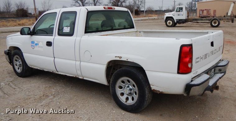 image for item DF6346 2006 Chevrolet Silverado 1500  Ext. Cab pickup truck