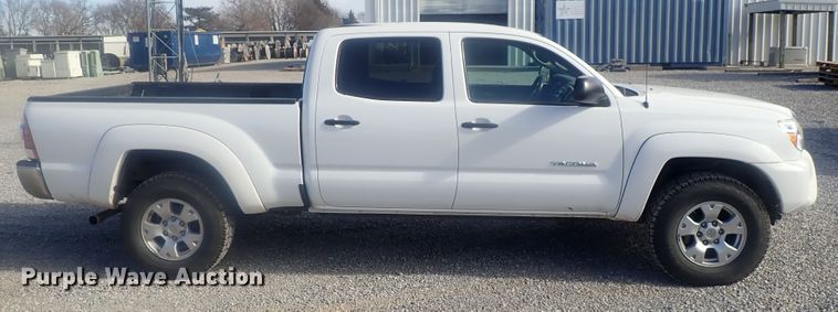 image for item DG2980 2012 Toyota Tacoma  Double Cab pickup truck