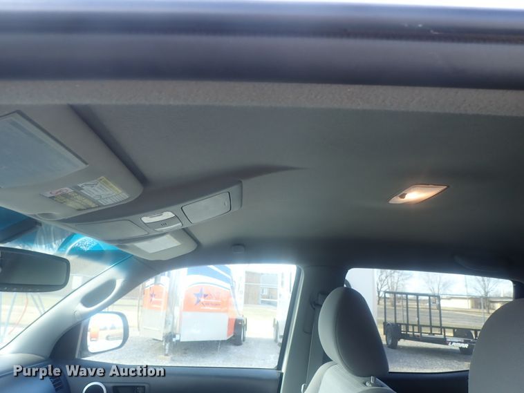 image for item DG2980 2012 Toyota Tacoma  Double Cab pickup truck