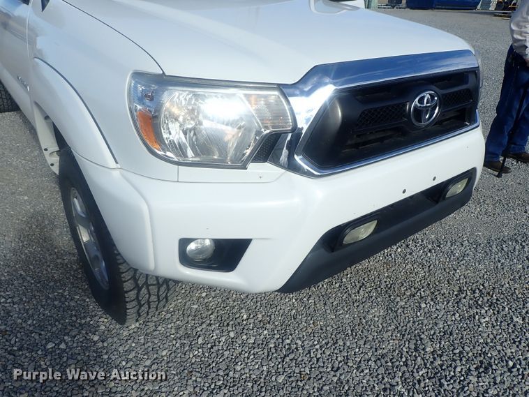 image for item DG2980 2012 Toyota Tacoma  Double Cab pickup truck