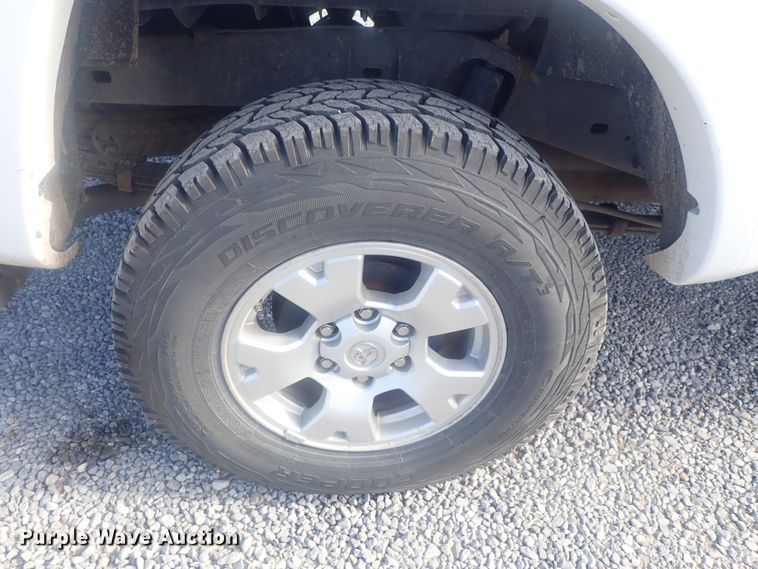 image for item DG2980 2012 Toyota Tacoma  Double Cab pickup truck