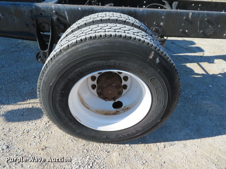 image for item DH0608 2007 International 4300  truck cab and chassis