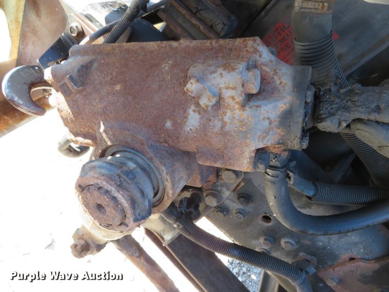 image for item DH0608 2007 International 4300  truck cab and chassis