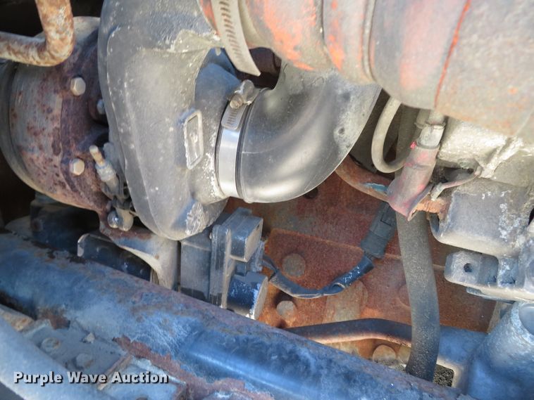 image for item DH0608 2007 International 4300  truck cab and chassis