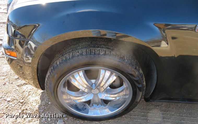 image for item DH0647 2007 Chrysler 300 Touring  limousine