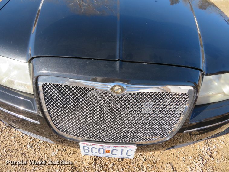 image for item DH0647 2007 Chrysler 300 Touring  limousine