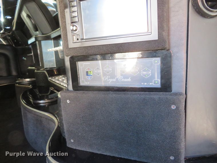 image for item DH0647 2007 Chrysler 300 Touring  limousine