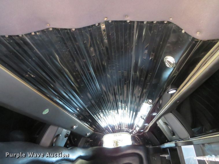 image for item DH0647 2007 Chrysler 300 Touring  limousine