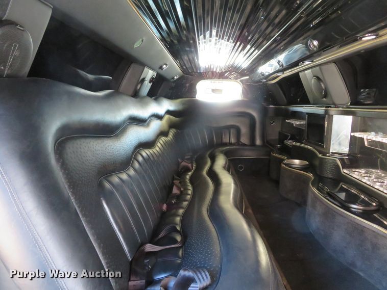 image for item DH0647 2007 Chrysler 300 Touring  limousine