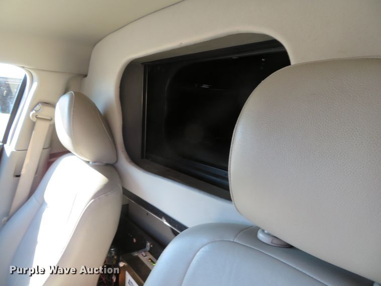 image for item DH0647 2007 Chrysler 300 Touring  limousine