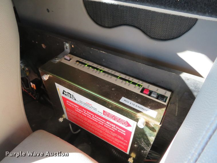 image for item DH0647 2007 Chrysler 300 Touring  limousine