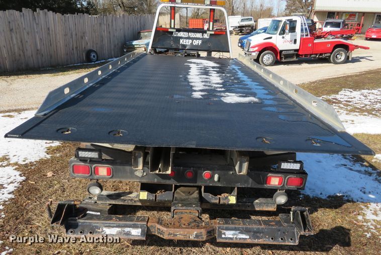 image for item DH0652 Chevron rollback bed
