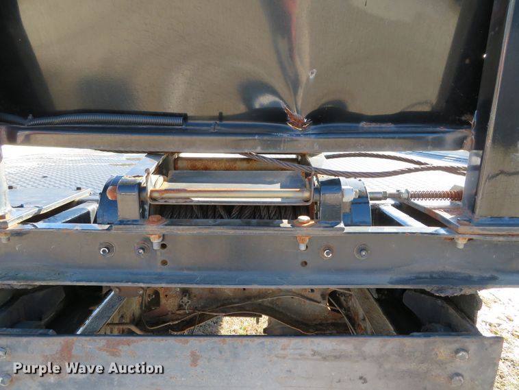 image for item DH0652 Chevron rollback bed