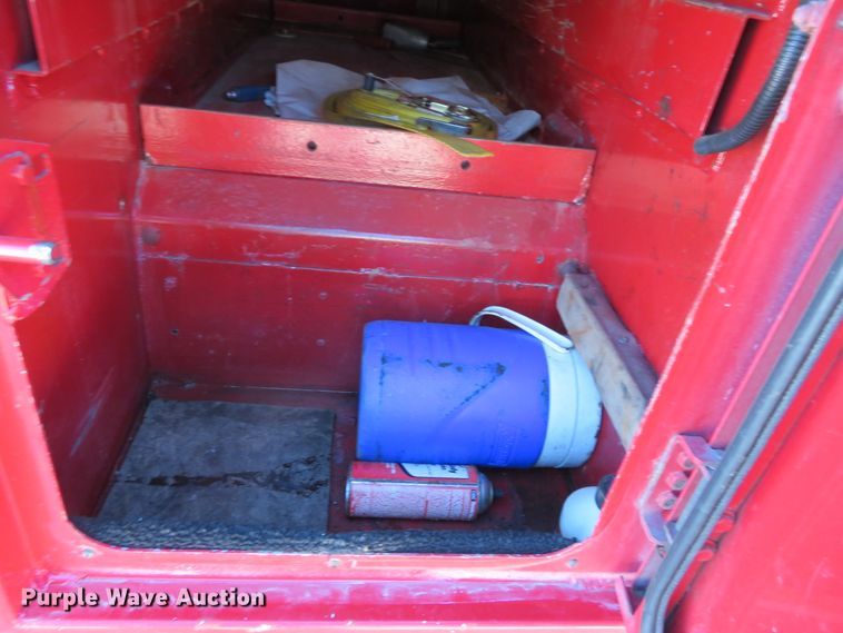 image for item DH0654 2011 International DuraStar 4300  tow truck