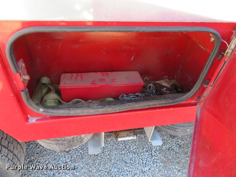 image for item DH0654 2011 International DuraStar 4300  tow truck